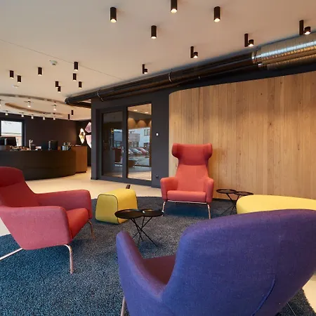 Hotell Im Leskanpark 3*