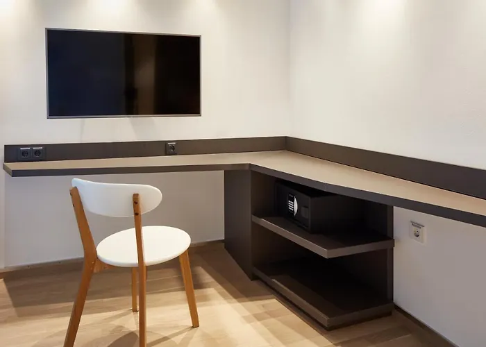 Im Leskanpark 호텔 3*