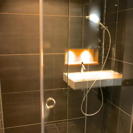 Im Leskanpark 3* Köln